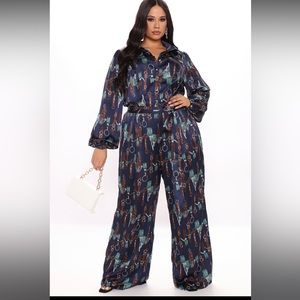 Fashion nova satin navy jumpsuit with removable belt
